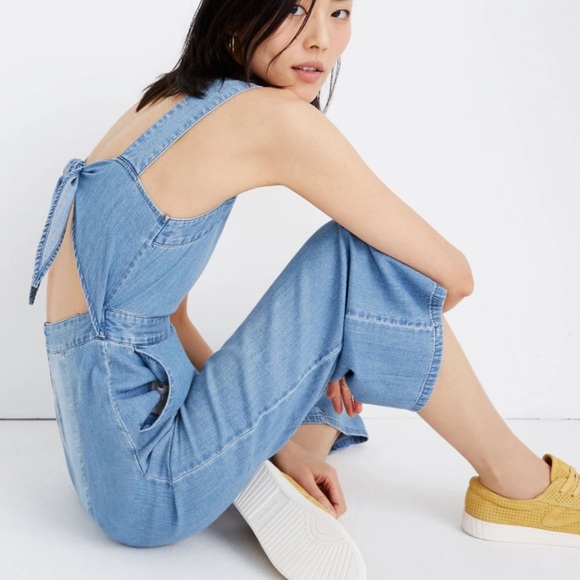 Madewell Denim Apron Bow-Back Jumpsuit in Ronda Wash Size 4 - Picture 2 of 13